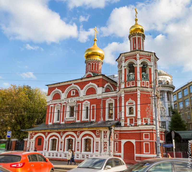 Kerk van alle heiligen in Moskou - Moskva | Secret World Trip Planner