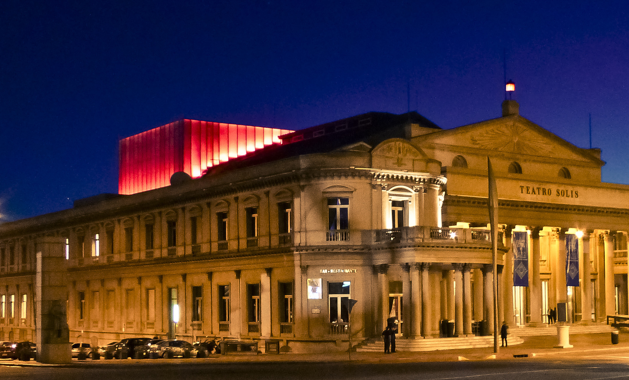 Theater Van Solis — Montevideo