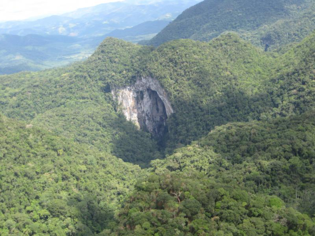 Peștera Casa de Pedra: Minunea naturală monumentală a Braziliei - Ribeirão Grande - SP | Secret World Trip Planner