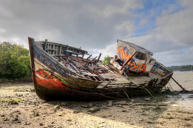 క్వెల్మర్ బోట్ స్మశానవాటిక - Saint-Malo | Secret World Trip Planner