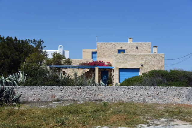 Riscoprire la vita e l'eredità di Nikos Kazantzakis - Aegina | Secret World Trip Planner