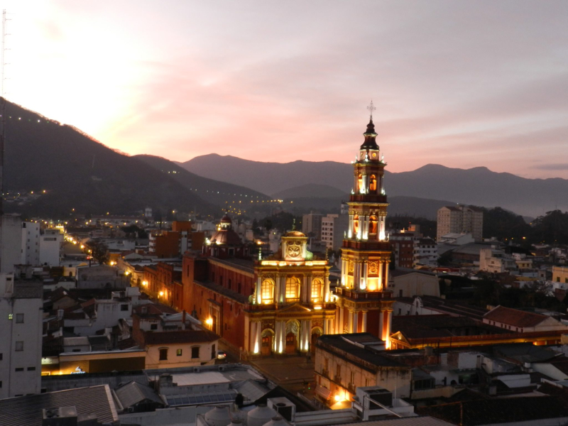 সুন্দর লাফ - Salta | Secret World Trip Planner