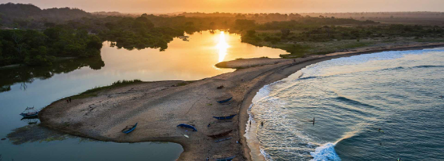 Elephant Rock Beach - Kalkudah | Secret World Trip Planner