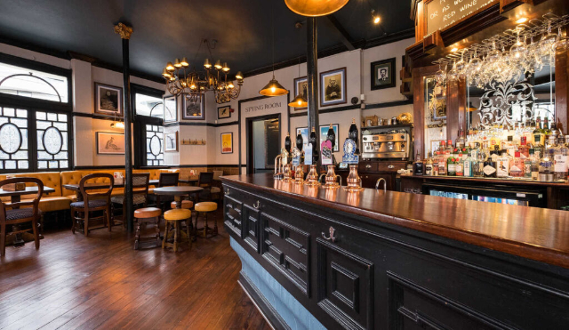 Armët Morpeth - 58 Millbank | Secret World Trip Planner
