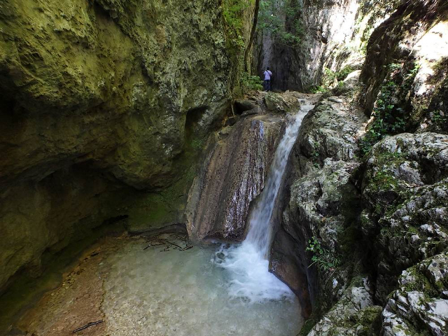 Jana Gorge - Via la Rota | Secret World Trip Planner