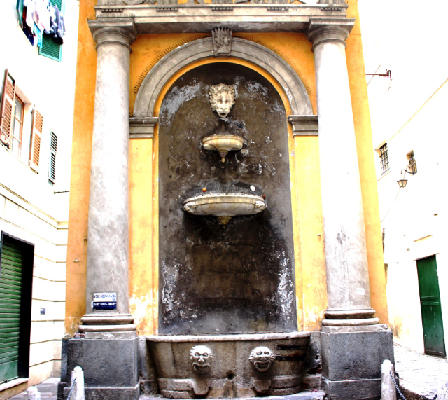 ਬਦਨਾਮ ਕਾਲਮ ਦਾ ਇਤਿਹਾਸ - Genova | Secret World Trip Planner
