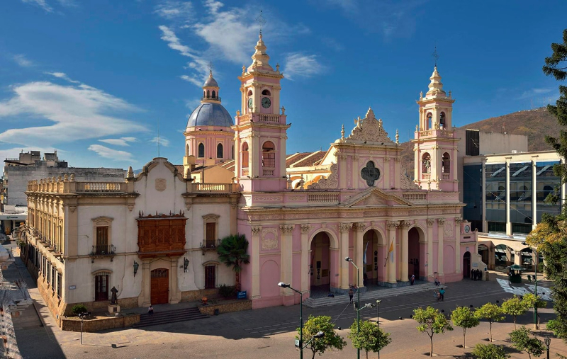 La cattedrale rosa di Salta - Salta | Secret World Trip Planner