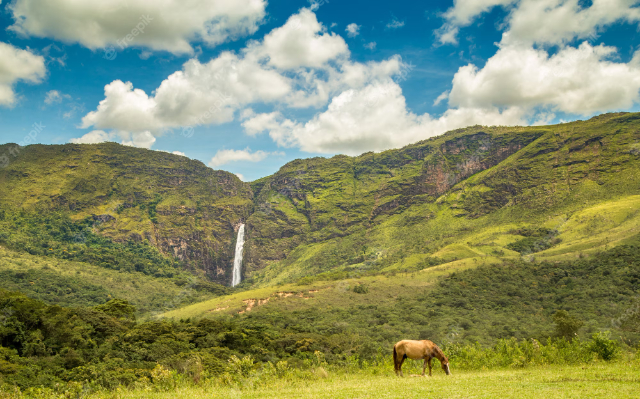 Casca D'Anta, de højeste vandfald i Brasilien — São Roque de Minas - MG