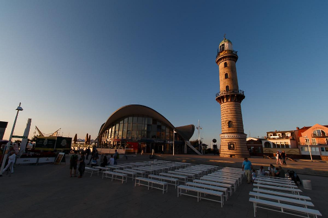 فانوس دریایی Warnemunde - Rostock | Secret World Trip Planner