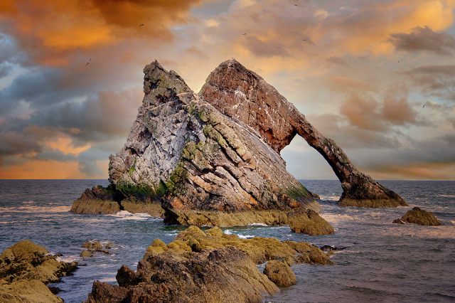 Bow Fiddle Rock - AB56 4NL | Secret World Trip Planner