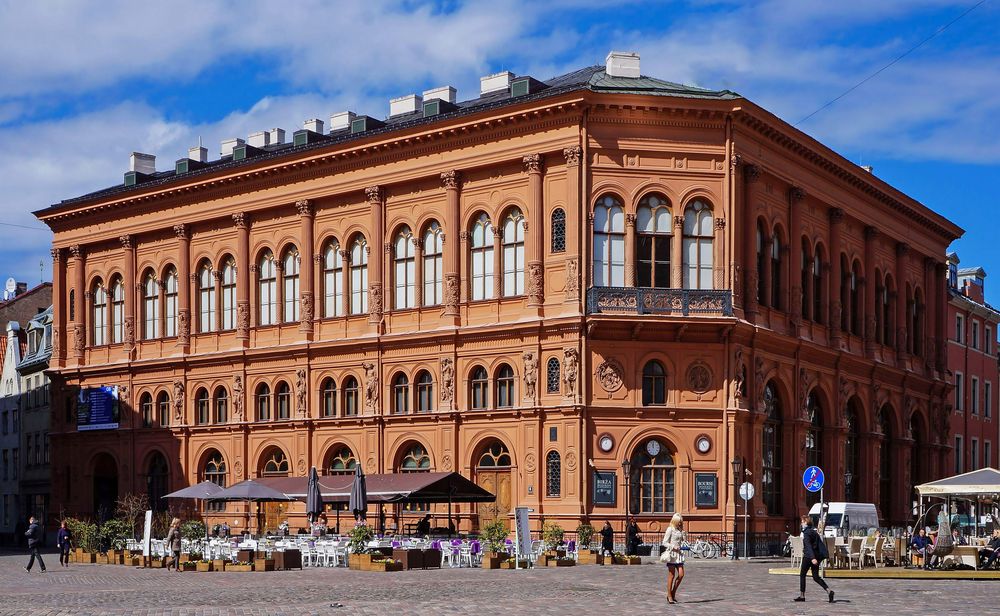 Museum Seni RIGA BOURSE - R?ga | Secret World Trip Planner