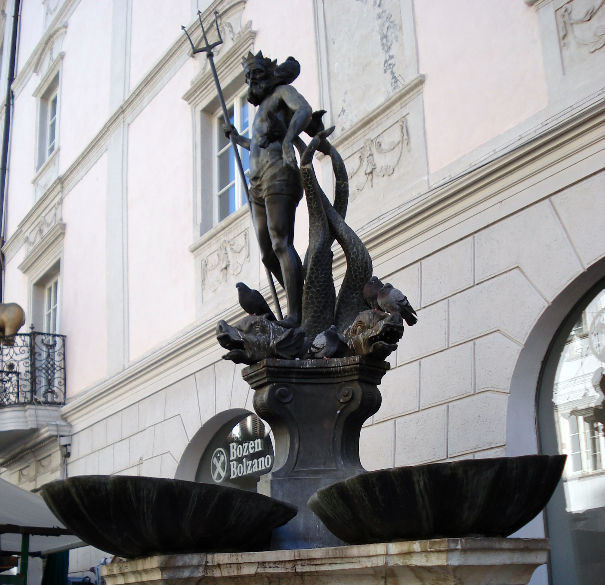 Neptúnova fontána - Bolzano | Secret World Trip Planner