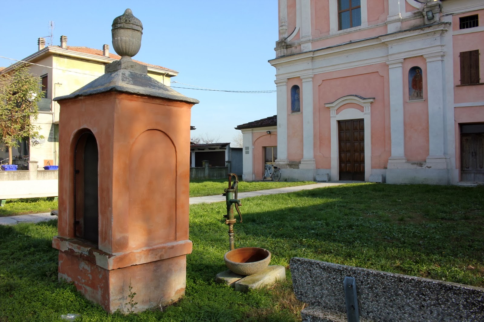 Foinsí míorúilteacha Thearmann San Rocco - Ardola | Secret World Trip Planner