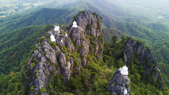 Wat Chaloemprakiat Prachomklao Rachanusorn Temple - Wichet Nakhon | Secret World Trip Planner