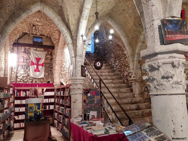 Le Roy Lire — Provins