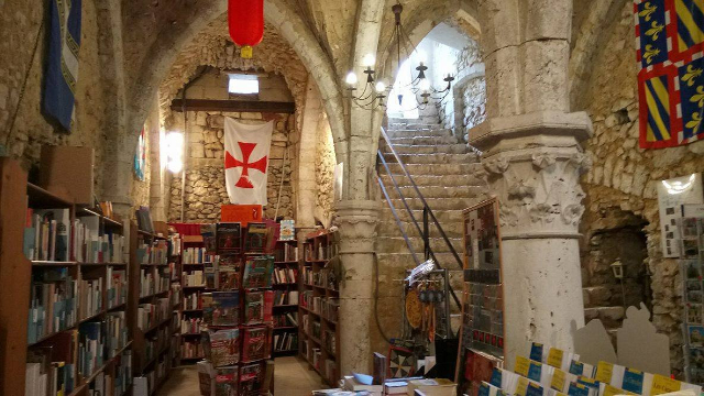 Le Roy Lire - Provins | Secret World Trip Planner