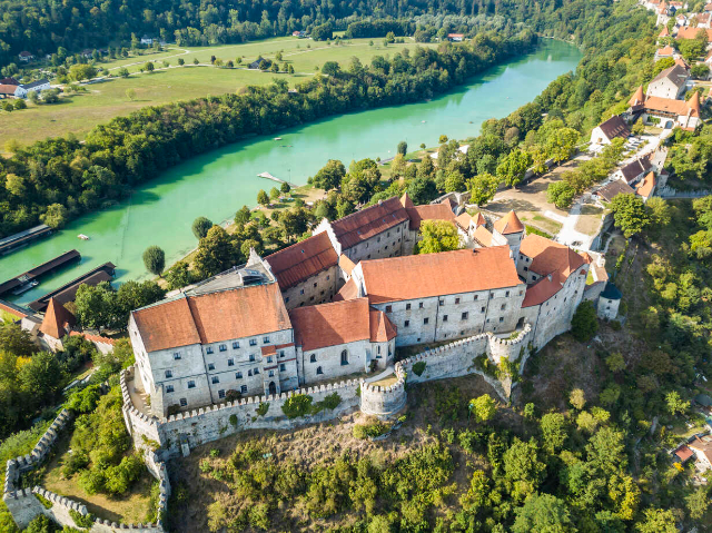 Castello di Burghausen - Burghausen | Secret World Trip Planner
