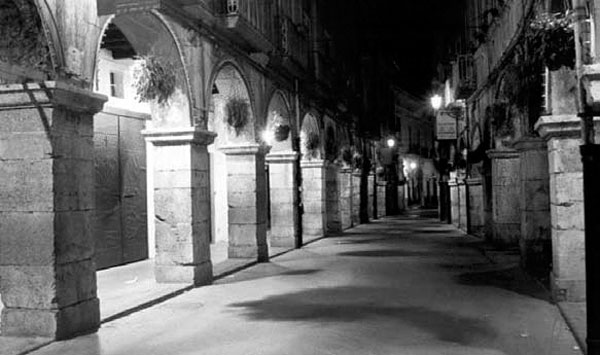 Cava dei Tirreni eta bere arkupeak - Cava de' Tirreni | Secret World Trip Planner