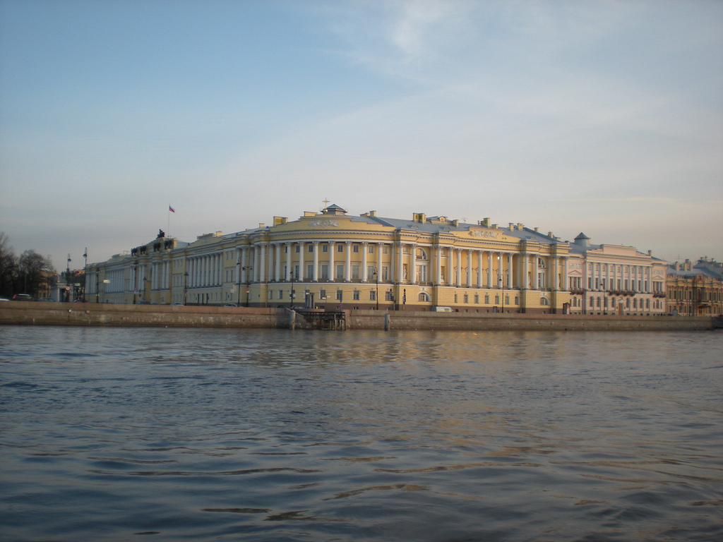 Senato ve Sinod Binası - Sankt-Peterburg | Secret World Trip Planner