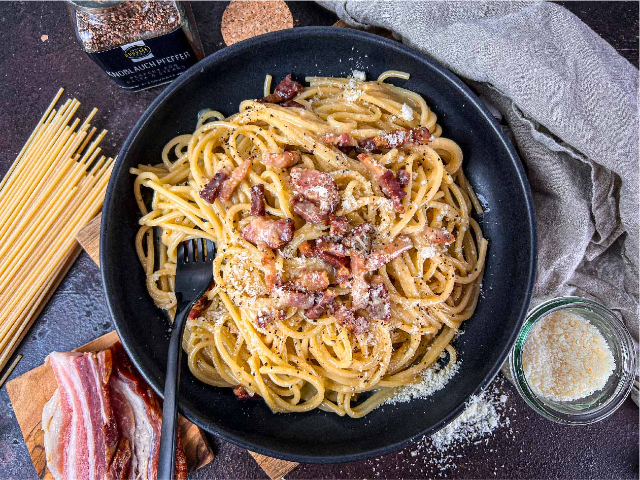 L'origine della carbonara: Una storia di due città - Napoli | Secret World Trip Planner