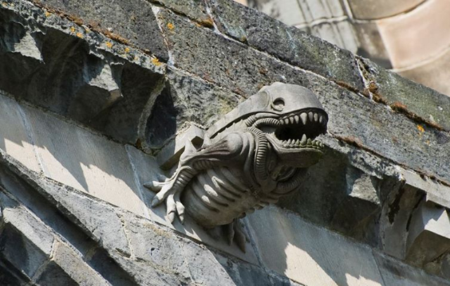 Paisley र Gargoyles - Abbey Cl | Secret World Trip Planner