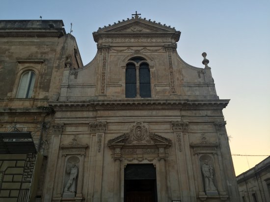 Kyrkan St. Francis av Assisi - Ostuni | Secret World Trip Planner