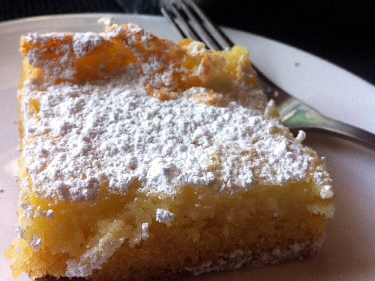 Gooey butter cake - St. Louis | Secret World Trip Planner