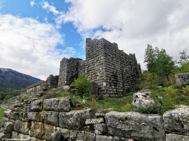 Dodona Samostatná prehliadka so sprievodcom - Dodoni | Secret World Trip Planner