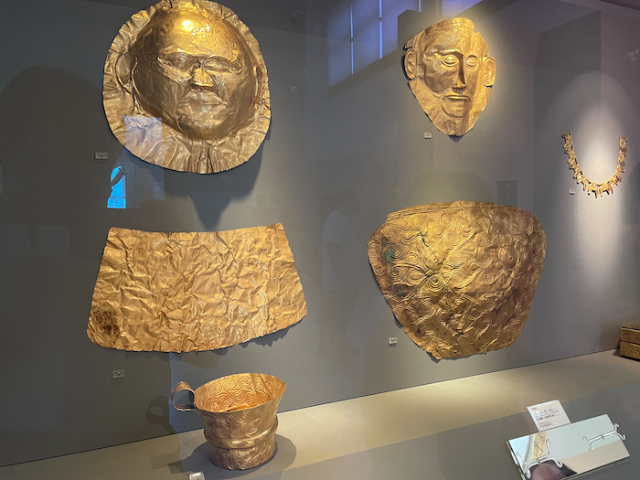 Agamemnoni matusemask - Athina | Secret World Trip Planner