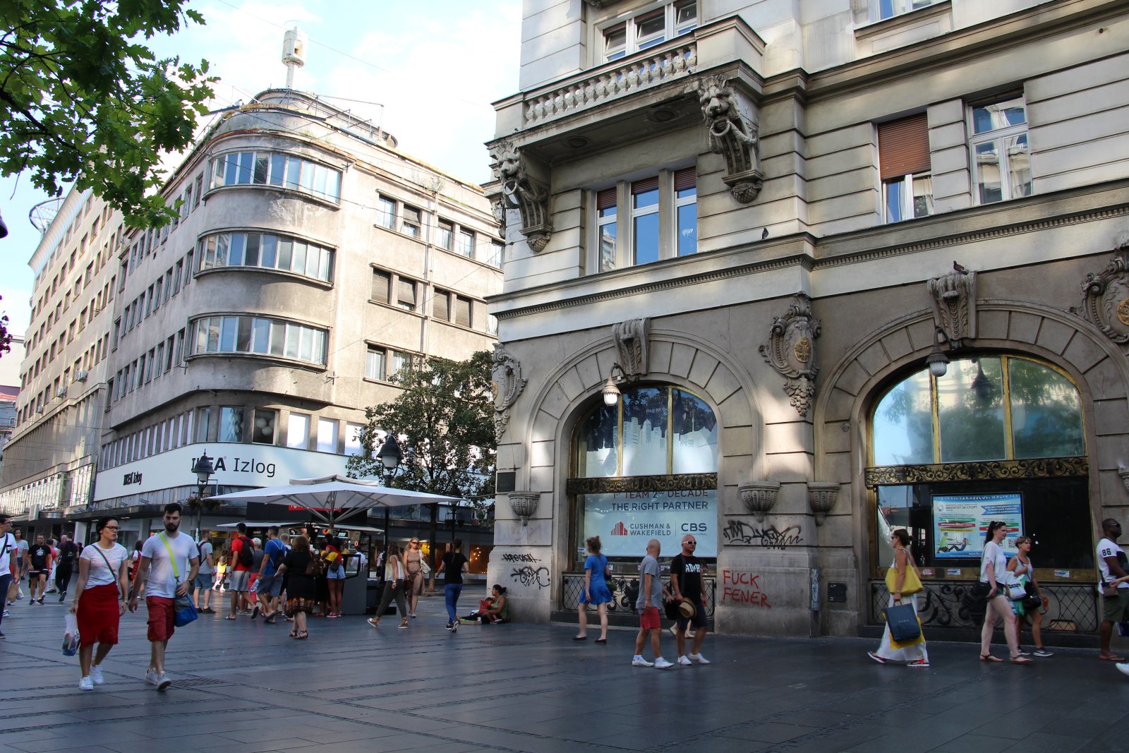 Belgrado / Rua Pedonal de Kneza Mihaila - Beograd | Secret World Trip Planner