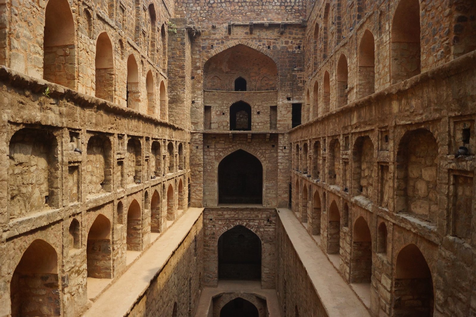 Agrasen Ki Baoli | en hjemsøgt destination - New Delhi | Secret World Trip Planner