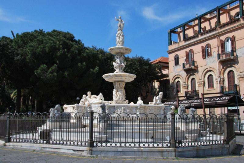 ਅਧਾਰ ਸੂਗ ਹੈ - Fontana di Orione | Secret World Trip Planner