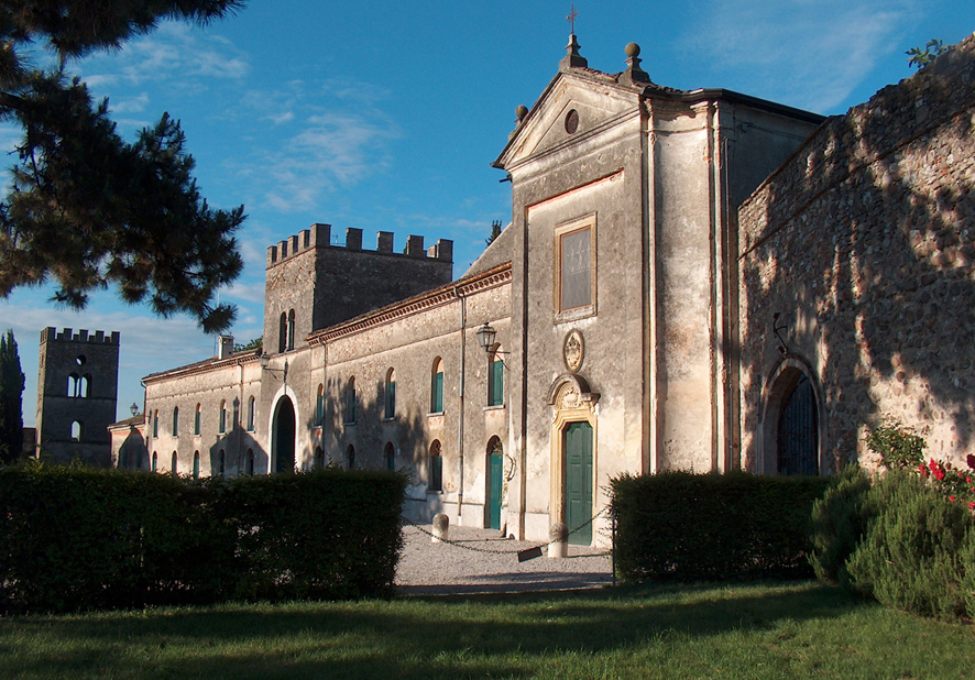 Castellaro Lagusello - Castellaro Lagusello | Secret World Trip Planner