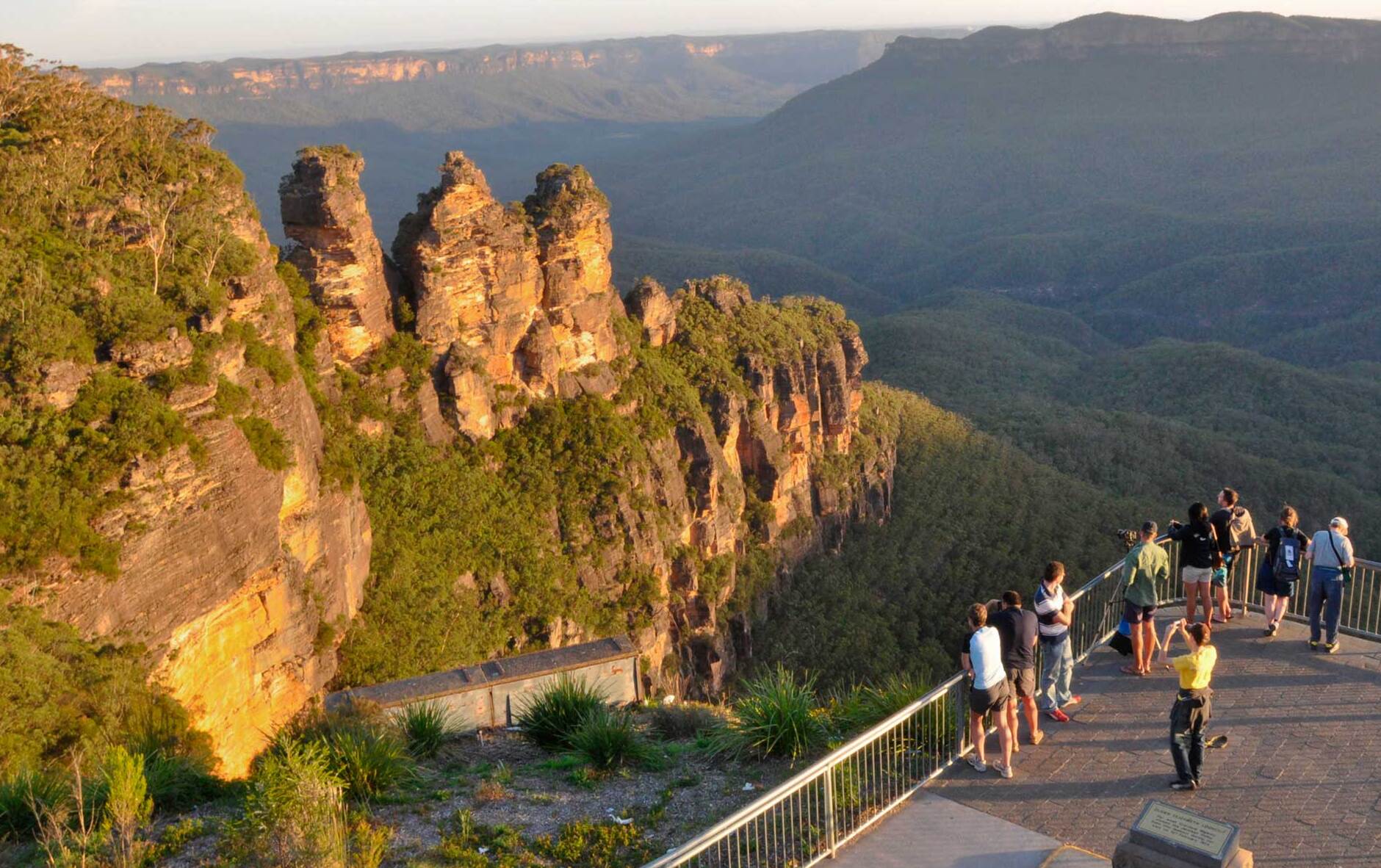 Echo Point and the there Sisters - Katoomba | Secret World Trip Planner