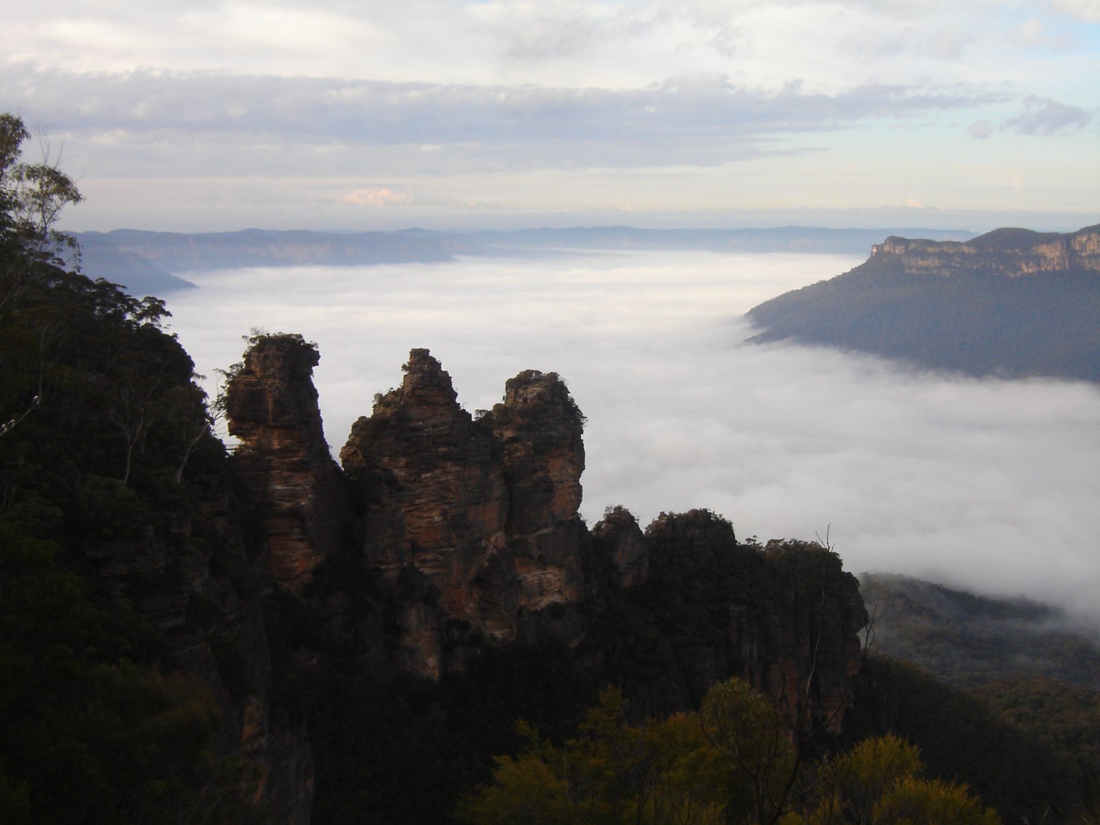 Echo Point and the there Sisters - Katoomba | Secret World Trip Planner