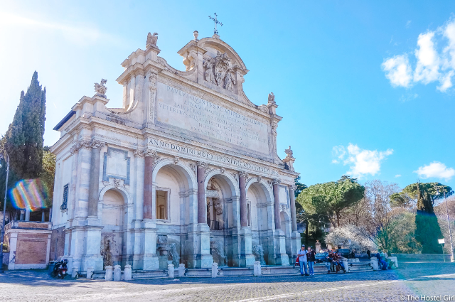 Фонтан Acqua Paola - Roma | Secret World Trip Planner
