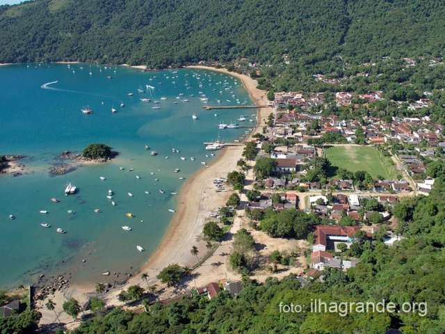 Abraao, Ilha Grande - Angra dos Reis - RJ | Secret World Trip Planner