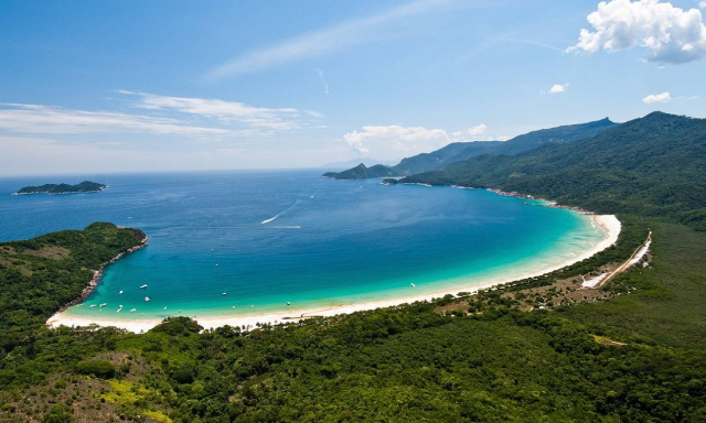 Spiaggia di Lopes Mendes - Lopes Mendes Beach - Abraão | Secret World Trip Planner