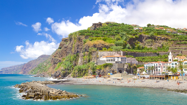 ਪੋਂਟਾ ਡੂ ਸੋਲ - Ponta do Sol | Secret World Trip Planner