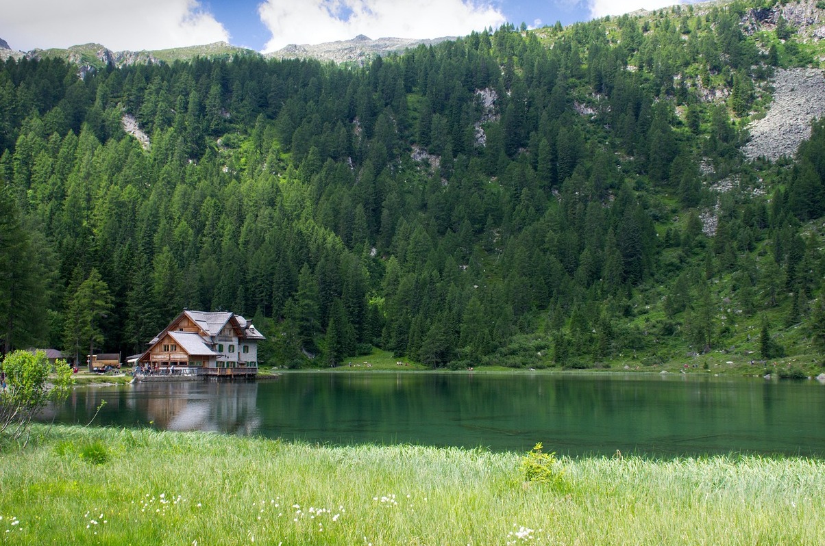 Coñecida como a Perla de Lugo, Madonna di Campiglio - Madonna di Campiglio | Secret World Trip Planner