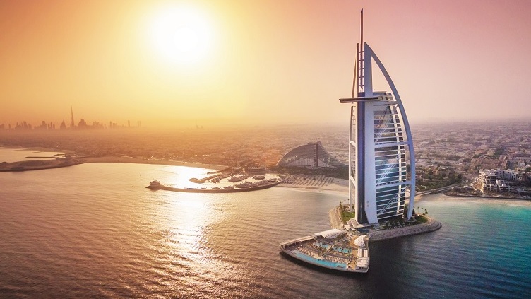 Le Burj al-Arab (Tour des Arabes) — Dubai