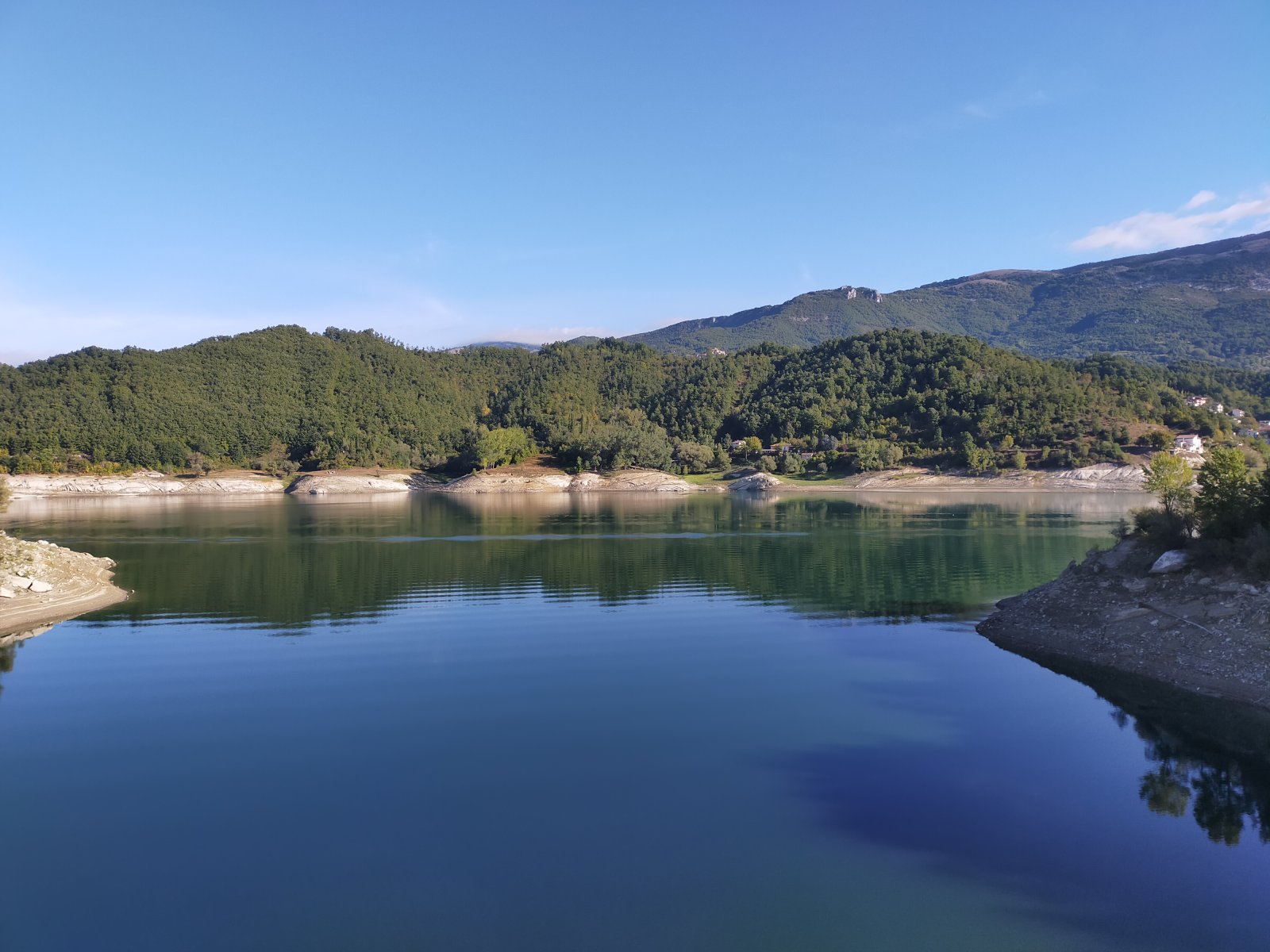 लाज़ियो / झील कूद, एक अज्ञात सौंदर्य की - Lago del Salto | Secret World Trip Planner