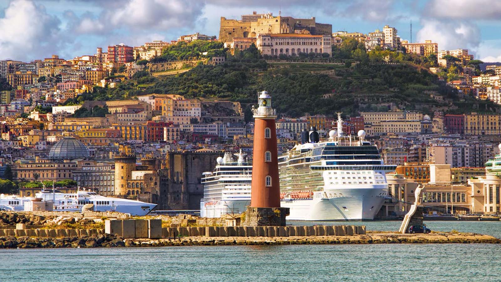 Castel Sant'Elmo et le Museo del Novecento - Napoli | Secret World Trip Planner