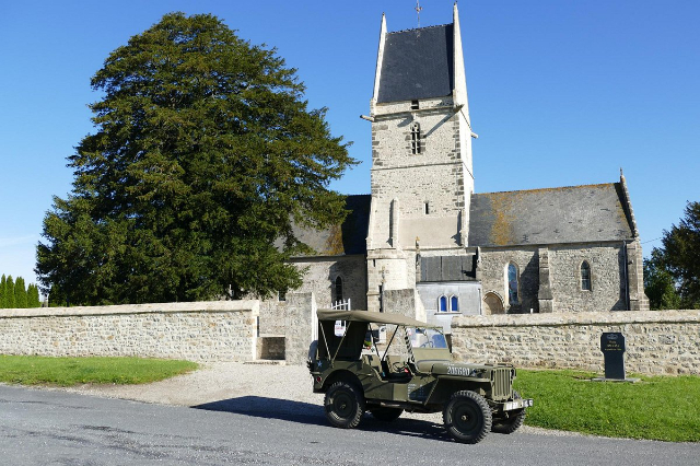 La chiesa di Angoville-au-Plain — Carentan les Marais