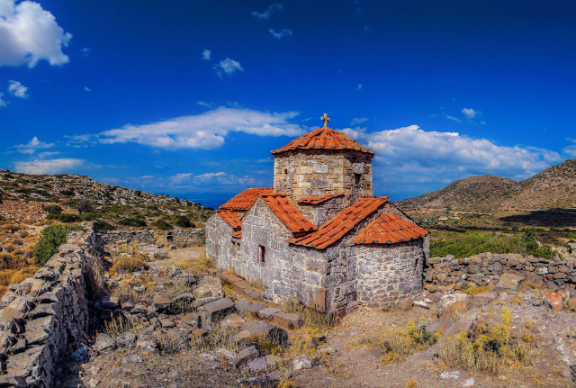 La maestà dimenticata: Il Tempio di Zeus sul Monte Ellanion - 18010 | Secret World Trip Planner