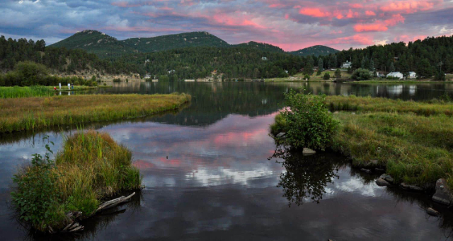 Vert d'eau - Evergreen | Secret World Trip Planner