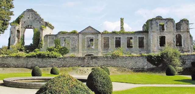 Zavjetna opatija - Cherbourg-Octeville | Secret World Trip Planner