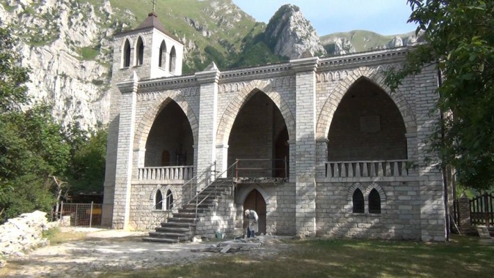 Gola dell'infernaccio و خلوت S Leonardo - Montefortino | Secret World Trip Planner