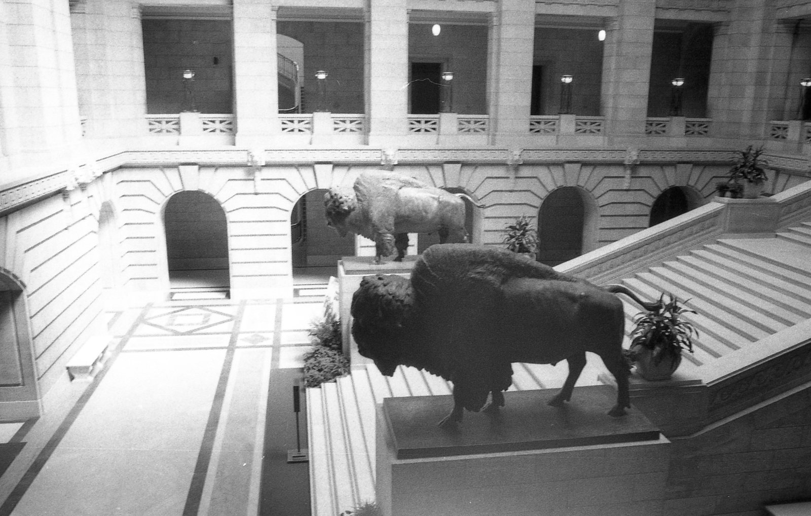 Manitoba Legislative Building - Winnipeg, Canada - Winnipeg | Secret World Trip Planner