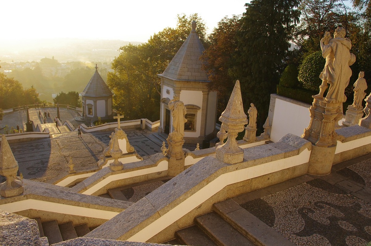 Braga: uma cidade no Vale do Cávado do Norte de Portugal - Braga | Secret World Trip Planner